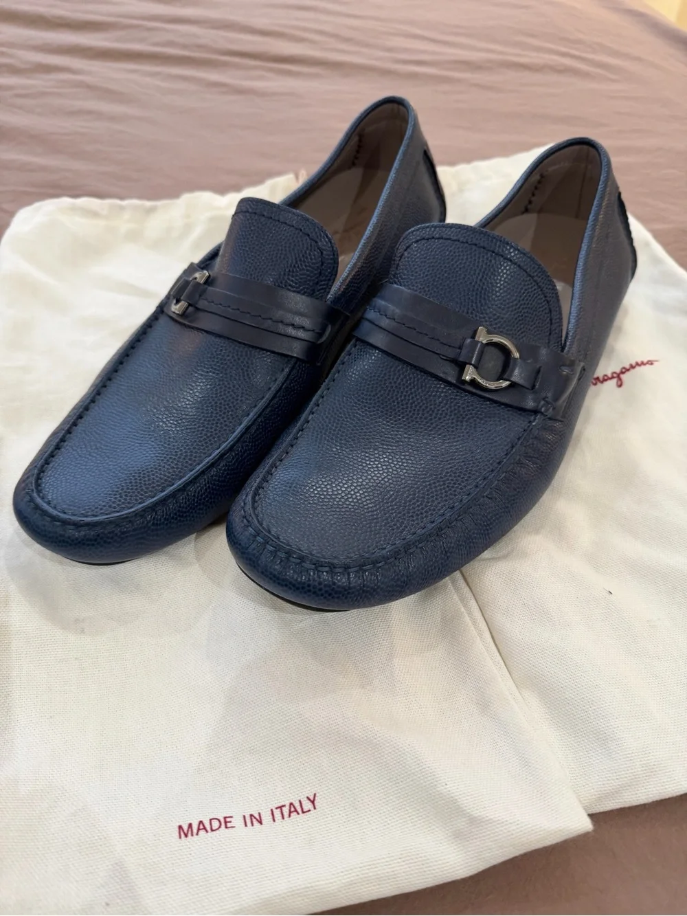 Salvatore Ferragamo Navy Pebbled Leather Gancini Bit Loafers